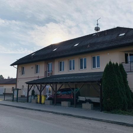 Ubytovna Gemini Stará Turá Exteriér fotografie